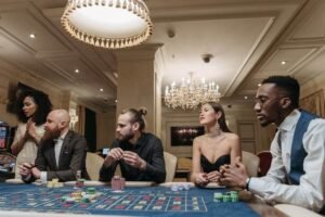 des joueur autour d'une table au casino royal à Sal au Cap Vert